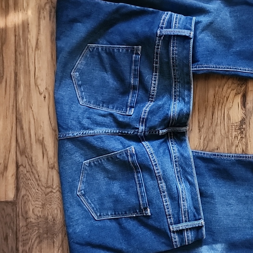 Torrid Jeans - Picture 4 of 5